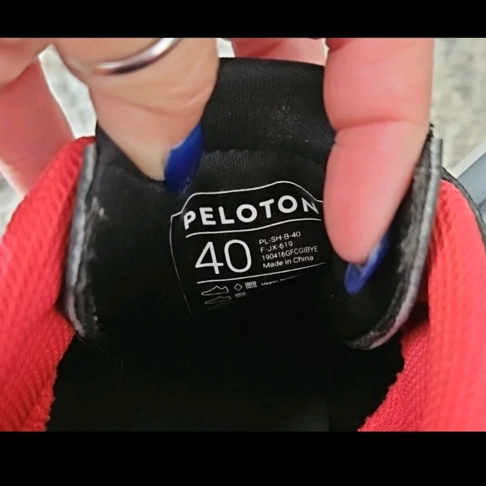 Peloton Unisex Black And Red Indoor Outdoor Cycling Clip In Shoe 40